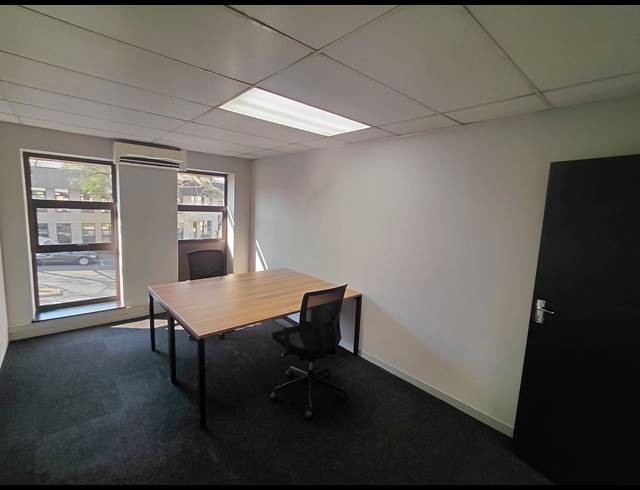 235M² OFFICE TO LET IN HURLINGHAM